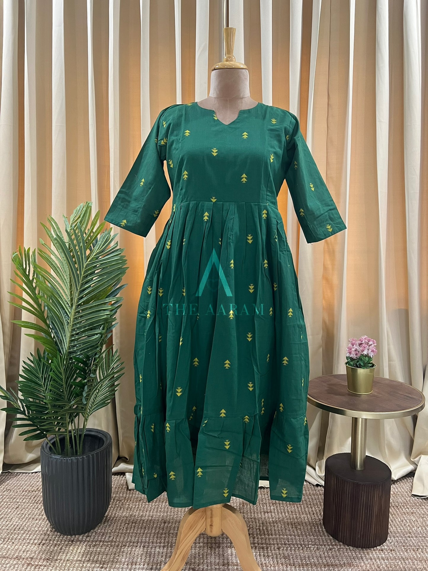 Vanya Jamdhani Frock