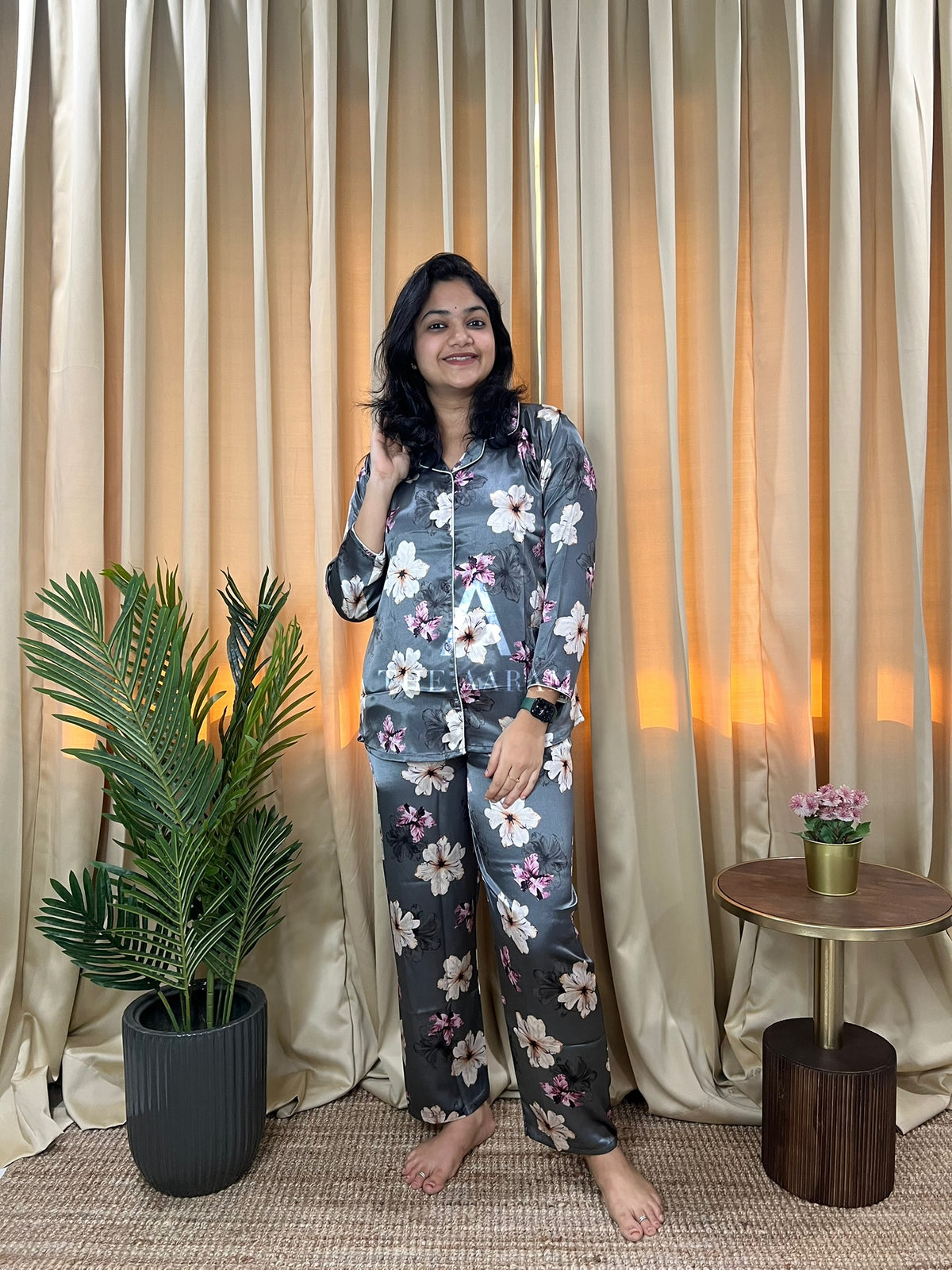 Italian Satin Lounge Set — Aurelia