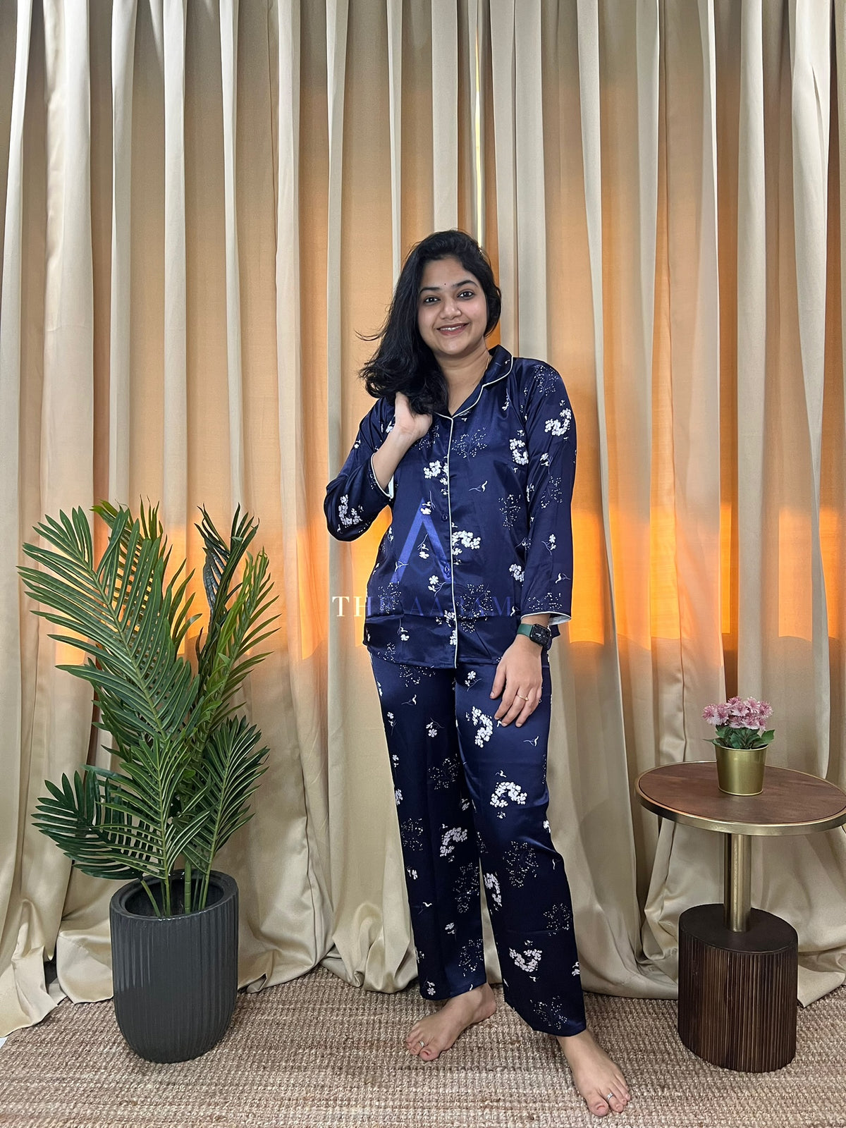 Italian Satin Lounge Set — Bianca