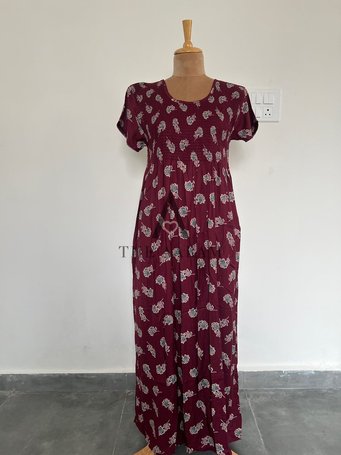 Alphine Smocking Nighty - P1 - Maroon