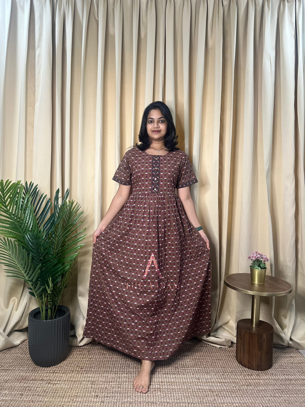 Cocoa Grove Feeding Comfort Maxi