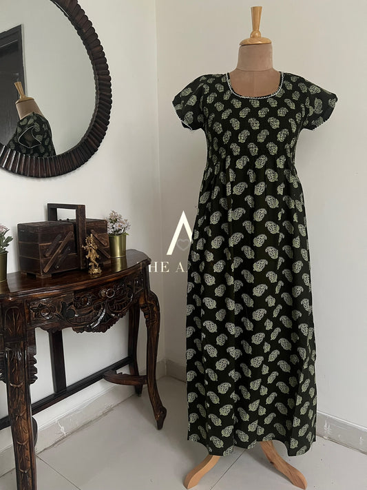 Smocked Cotton Nighty – SN22