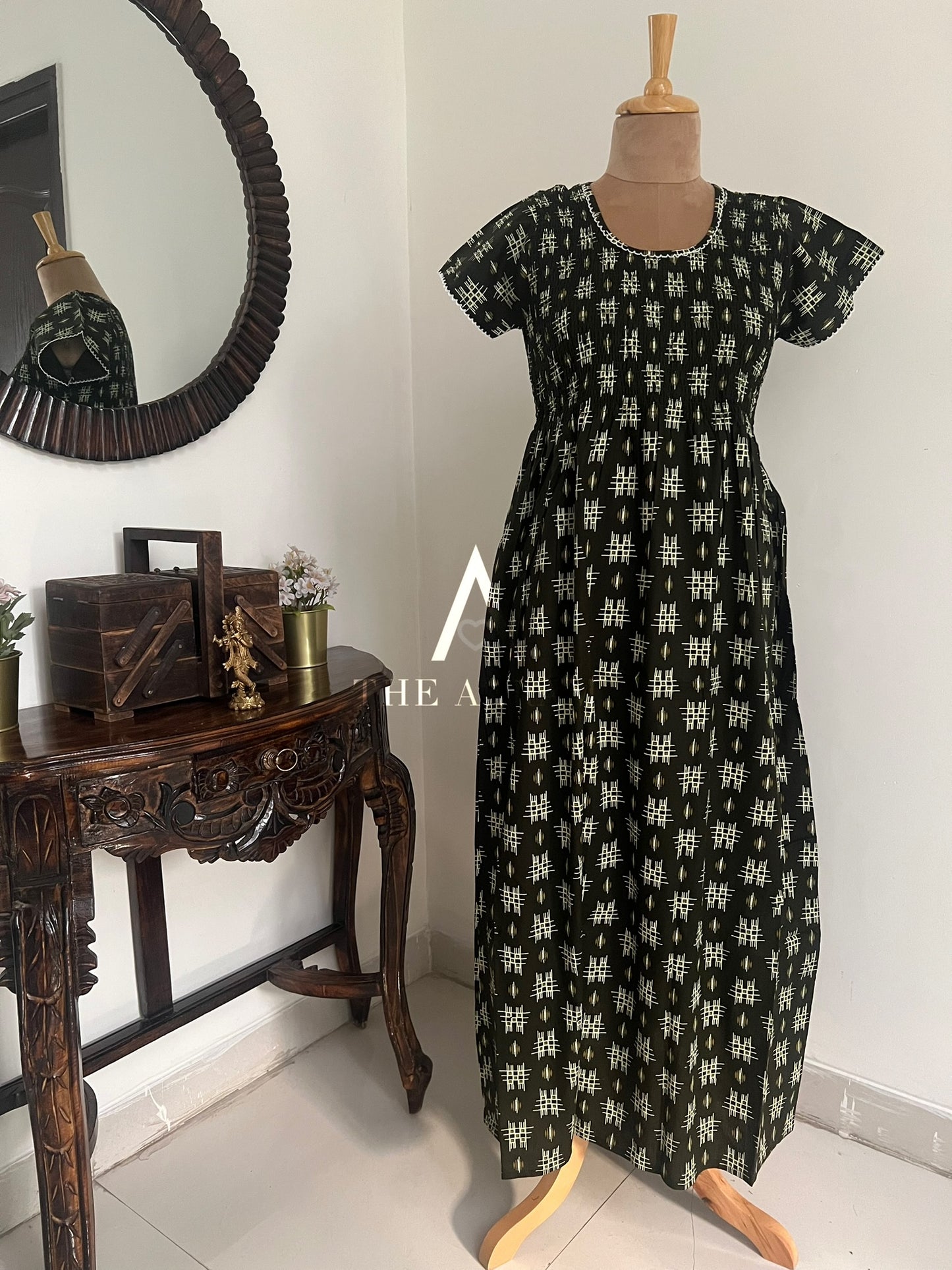 Smocked Cotton Nighty – SN32