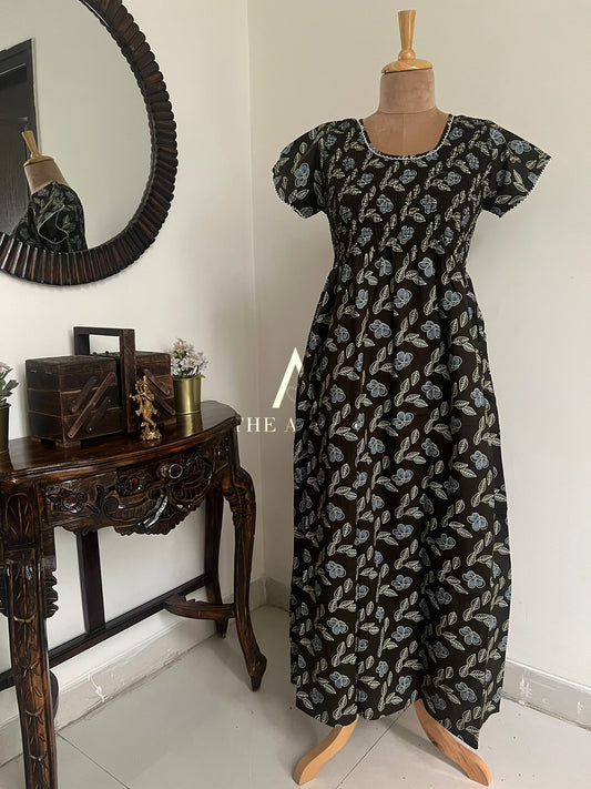 Smocked Cotton Nighty – SN44