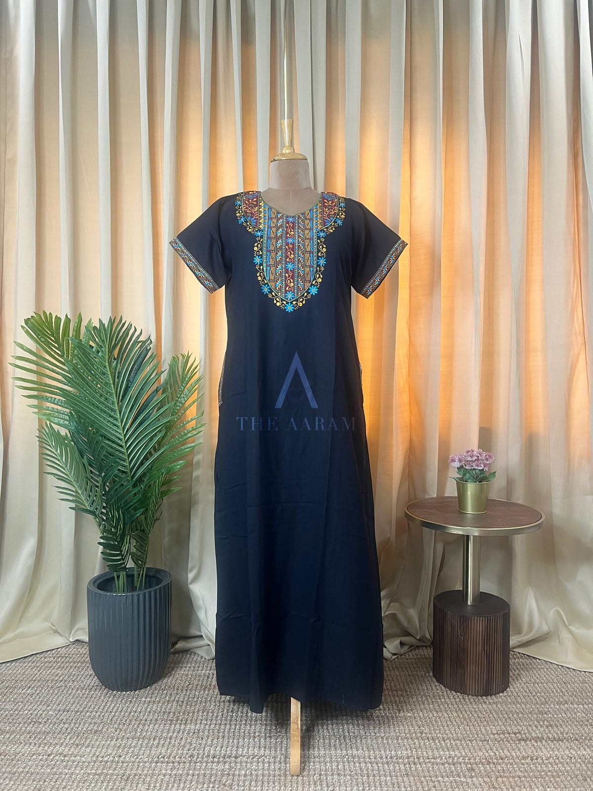 Rani Rudrama – Bhopali Embroidery Alpine A-Line Nighty