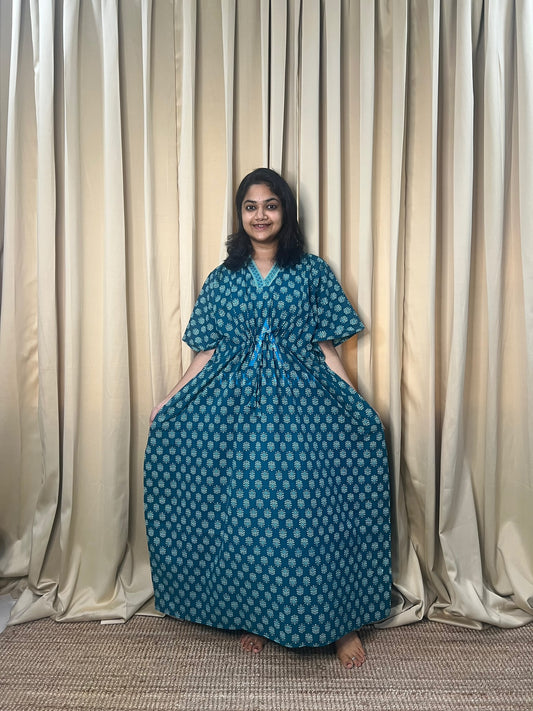 Neelika Kaftan — Feeding