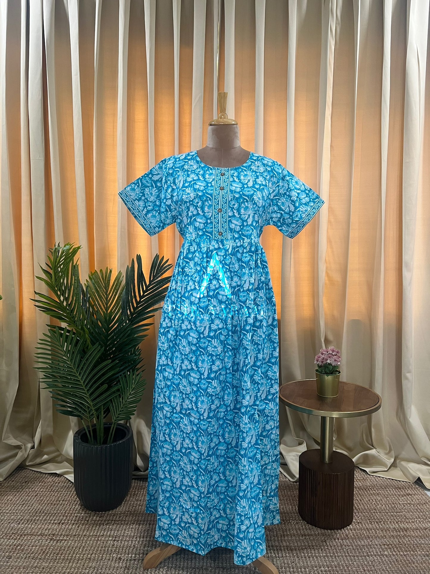 Lagoon Flora Feeding Comfort Maxi