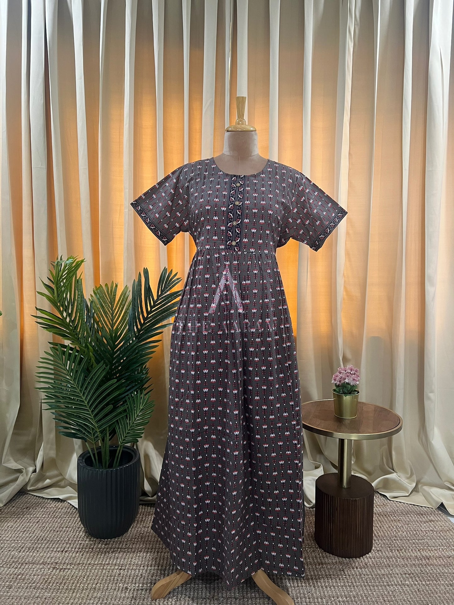 Stone Grove Feeding Comfort Maxi